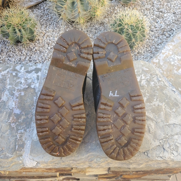 Vintage Grunge Doc Martens "Made In England" - Picture 2 of 4